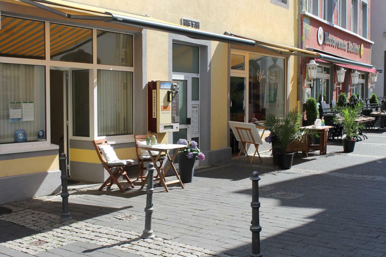 Fe Wo Am Alten Rathaus Andernach Esterno foto